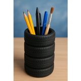 Klc Tasarım Gerçek Lastik Desenli Kalemlik (KLC Tasarım) | Şık ve Gerçekçi Görünüm | Ebatlar: 8,5 cm x 10 cm | 3D Baskı Dayanıklı PLA Malzeme | Kalem Kutusu | Masa Kalemliği