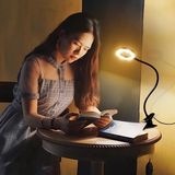 Klipsli LED Kitap Okuma Lambası USB Girişli Aydınlatma Esnek Kollu Metal Ders Çalışma Makyaj Tiktok Youtube Canlı Yayın Içerik Üretim Işığı Göz Yormaz Modern 3 Renk Modlu Sarı Beyaz Gün Işığı