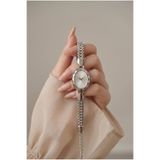 KLISHE Butik Kadın Çelik Saat Gümüş Renk Oval Kasa Özel Tasarım Vintage Old Money Lüks Zarif Şık Kadın Kol Saati | Limited Edition 2026