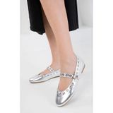 Kocamanlar Feles Zımba Detaylı Kadın Babet Ayakkabı
