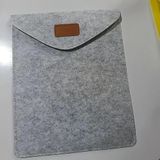 Kolay Koruma ve Taşınabilirlik için Keçe Malzemeden Yapılmış Ofis Bilgisayar Tablet Saklama Çantası. (Beyaz)