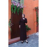 Komple Piliseli ve Kemerli Uzun Elbise - Kahverengi - 1