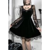 Köstebek Siyah Vintage Gotik Dantel Kollu Fiyonklu Kadife Elbise - M