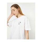 Koton 0YAL18152IK001 Snoopy Baskılı Bisiklet Yaka Kısa Kollu Lisanslı Kadın T-shirt