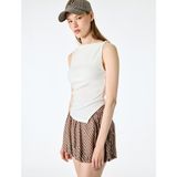 Koton Asimetrik Kayık Yaka Kolsuz Slim Fit Drapeli Bluz - Ekru