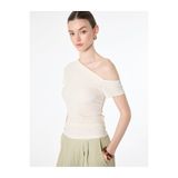 Koton Bürümcük Kumaş Slim Fit Kısa Kollu Asimetrik Kesim Tek Omuz Bluz