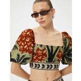KOTON Crop Bluz Kare Yaka Tropikal Baskılı