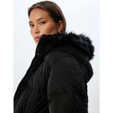 Koton Kadın Siyah Şişme Mont Kapşonlu Peluş Detaylı Regular Fit Günlük Kullanım İçin - 42
