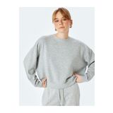 Koton Rahat Kalıp Viskon Uzun Kollu Bisiklet Yaka Basic Sweatshirt
