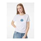 Koton Slim Fit Bisiklet Yaka Kısa Kollu Deniz Kabuğu Baskılı Taşlı Tişört