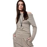 Koton X Şahika Ercümen - Slim Fit Uzun Kollu Asimetrik Yaka Açık Omuz Bluz