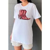 Kovboy Çizme Baskılı Yapay Zeka Tasarımı Ekolojik Penye Oversize %100 Pamuk Kadın Tişört @BlahxAi