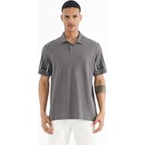 Koyu Gri Kol Baskı Detaylı Polo Yaka Standart Form Erkek T-shirt - 88240