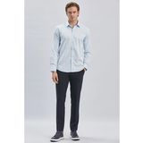 Koyu Mavi Uzun Kollu Sert Yaka Cepsiz Pamuklu Likralı Klasik Slim Fit Dar Kesim Gömlek 1004240234