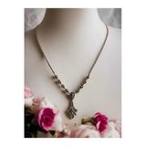 Kristal Taşlı Yaprak Figürlü Su Yolu Zincirli Kolye