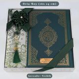 Kuran + Seccade + Tesbih Hediye Seti (Orta Boy, Ekonomik Cilt, Desenli Kutu, Yeşil)