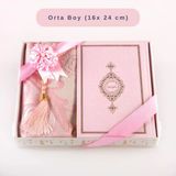 Kuran + Seccade + Tesbih Hediye Seti (Orta Boy, Termo Deri, Desenli Kutu, Toz Pembe)