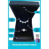 Kuşkaya Ticaret Işıklı Kutuda | 4 Kalpli Yonca Kolye Yüzük Set | Gümüş Renk | 14 Şubat Sevgililer Günü Hediyesi Gümüş Tek Ebat