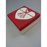 KUTU KIRMIZI KREM BEST WİSHES 17CM X 17CM X 8CM