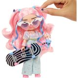 L.O.L. Tweens Seri 5 Flora Moon Bebeği - 07-Pembe