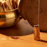 Lara Karma Palo Santo Doğal Ağaç Tütsü 100 Gram Sertifikalı - Açık Kahverengi - 1 Adet