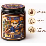 Larina Hediyelik Burçlara Özel Kokulu Mum – El Yapımı %100 Doğal Soya Wax | Astroloji Temalı Hediyelik Mum (12 Burç Seçenekli) - TERAZİ