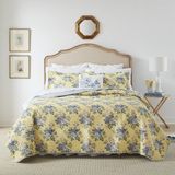 Laura Ashley Home Linley Collection Yorgan Seti -%100 Pamuk, Ters Çevrilebilir, Hafif ve Nefes Alabilen Yatak, Ekstra Yumuşaklık için Önceden Yıkanmış, Kraliçe, Soluk Sarı