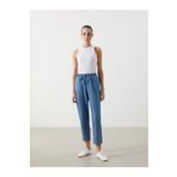 LC Waikiki LCW Grace Mavi Beli Lastikli Straight Fit Kadın Jean Pantolon