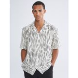 LC Waikiki LCW Vision Ekru Regular Fit Resort Yaka Kısa Kollu Desenli Erkek Gömlek