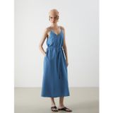 LC Waikiki LCWAIKIKI Classic İndigo V Yaka İp Askılı A Kesim Jean Elbise