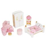 Le Toy Van Oyuncak bebek evi yatak odası, yaş 3, 19 parçalı ahşap mobilya seti, ekolojik oyuncak, Montessori, çift kişilik yatak dahil, makyaj masası, elbise dolabı, komodin, aksesuar