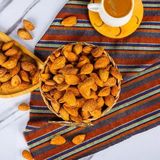 Lebsan Kuruyemiş Tuzlu Kabuklu Badem - 1 kg