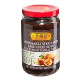 Lee Kum Kee 368 gr Sarımsaklı Siyah Fasulye Sosu