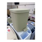 LeesHome 22 LT Hasır Pedallı iç kovalı Plastik Çöp Kovası BEJ Kapaklı 37x30x38 cm