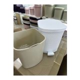 LeesHome 22 LT Hasır Pedallı iç kovalı Plastik Çöp Kovası BEYAZ Kapaklı 37x30x38 cm