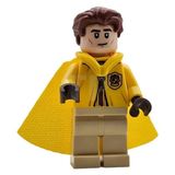 LEGO Harry Potter Cedric Diggory Kapşon ve Pelerinli Üniformalı Minifigür
