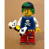 LEGO Orjinal Lego Minifigür Pirates Fan Boy With Gamepad