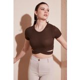 Lela Fitilli Bel Detaylı Kısa Kollu Dar Kesim Crop Bayan Bluz 5864211 KAHVE