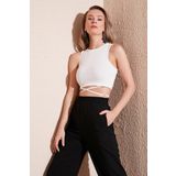 Lela Fitilli Çapraz Bağlama Detaylı Crop Bayan Atlet 5865586 BEYAZ