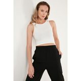 Lela Fitilli Super Crop Örme Bayan Atlet %95 Polyester Sıfır Yaka Hafif Tasarım 5865554 - Beyaz