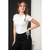 Lela Kadın Kısa Kollu Crop Bluz Bisiklet Yaka Düz Renk Polyester Malzeme ile Şık Tasarım - Kırık Beyaz