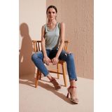 Lela Kalın Askılı V Yaka Bayan Bluz 5864384 ÇAĞLA