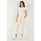 Lela Pamuklu Normal Bel Regular Fit Düz Paça Bayan Pantolon 668YP42282S4 SARI