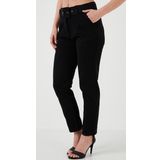 Lela Pamuklu Normal Bel Regular Fit Kemerli Bayan Pantolon 668YP4152 SİYAH