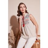 Lela Pamuklu Regular Fit Nakış İşlemeli Bluz BLUZ 611BZ0249