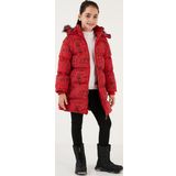 Lela Yakası Suni Kürklü Yazı Baskılı Çıkarılabilir Kapüşonlu Peluş Astarlı Kışlık Kız Çocuk Mont 5761984 KIRMIZI