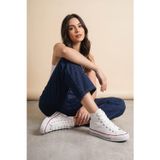 Lena Beyaz Kanvas Bağcıklı Bilekli Kadın Converse