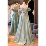 Lenta Moda Su Yeşili Üç Boyutlu Dantel Detaylı Balon Kol Parlak Saten Maxi Abiye ve Gece Elbisesi