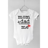 Limon Beyaz Mom Dad Me Kırmızı Kalp Kısa Kol Çıtçıtlı Unisex Bebek Body Zıbın