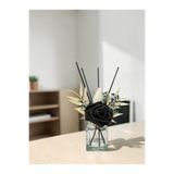 liveisthome Dekoratif Çubuklu Oda Kokusu Cam Kare Şişe | Yapay Gül Süslemeli Reed Diffuser Oda Kokusu Şişesi Gold Kapak